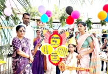 ಹೂ ಮಳೆ ಸುರಿಸಿ ವಿದ್ಯಾರ್ಥಿಗಳಿಗೆ ಸ್ವಾಗತ