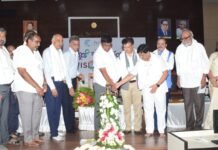 ರೈತರು ವಾಣಿಜ್ಯ ಬೆಳೆ ಬೆಳೆಯುವ ಮೂಲಕ ಉದ್ಯೋಗಿಗಳಾಗಬೇಕು: ಶಾಸಕ ಪಿ.ರವಿಕುಮಾರ್
