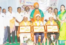 ಧರ್ಮ ನೀತಿವಂತರಾಗಿ ಬಾಳಬೇಕು