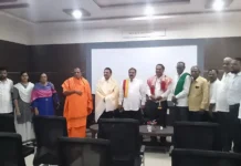 ರಾಜ್ಯ ಸರ್ಕಾರದ ವಿಶೇಷಾಧಿಕಾರಿ ಡಾ. ರಾಜಶೇಖರ ದ್ಯಾಬೇರಿ ಜಿಲ್ಲಾ ಆಸ್ಪತ್ರೆಗೆ ಭೇಟಿ, ಪರಿಶೀಲನೆ