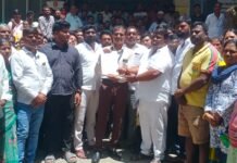 ಬೀದಿ ಬದಿ ವ್ಯಾಪಾರಿಗಳಿಗೆ ಪರ್ಯಾಯ ವ್ಯವಸ್ಥೆ ಕಲ್ಪಿಸಲು ಆಗ್ರಹ