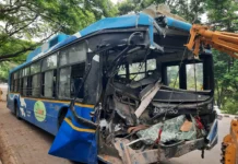 ಬಿಎಂಟಿಸಿ ಬಸ್ಗಳ ಡಿಕ್ಕಿ:೧೩ ಮಂದಿಗೆ ಗಾಯ