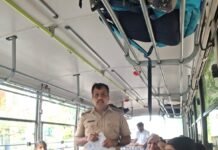 ಗರದ ಶಾಲಾ ವಾಹನಗಳ ಫಿಟ್ ನೆಸ್ ಪರಿಶೀಲಿಸಿದ ಆರ್ ಟಿ ಓ ಇನ್ಸ್ ಪೆಕ್ಟರ್