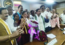 ಹು-ಧಾ ನೂತನ ಮೇಯರ್ ದುರ್ಗಮ್ಮ, ಉಪಮೇಯರ್ ನಾಝರೆ