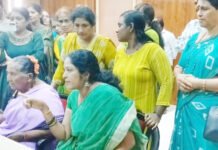 ಗ್ರೂಪ್ ಡಿ ನೌಕರೆಗೆ ಲೈಂಗಿಕ ಕಿರುಕುಳ ನೀಡಿದ ಆರೋಪ: ಎಪಿಎಂಸಿ ಕಾರ್ಯದರ್ಶಿಗೆ ಮಹಿಳೆಯರಿಂದ ತರಾಟೆ