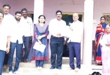 ಸಚಿವ ಡಾ.ಶರಣಪ್ರಕಾಶ್ ಪಾಟೀಲ್ ಊಡಗಿ ಮನೆಗೆ ಎಸಿ, ತಹಶಿಲ್ದಾರ ಬೇಟಿ :ಎಸ್.ಐ.ಆರ್ ಫಾರಂ ವಿತರಣೆಗೆ ಚಾಲನೆ