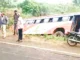 ಬಸ್ ಪಲ್ಟಿ: ಐವರಿಗೆ ಸಣ್ಣಪುಟ್ಟ ಗಾಯ