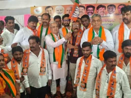 ಶಹಾಪೂರದಲ್ಲಿ ಬಿಜೆಪಿ ಸಂಘಟನಾ ಸಭೆ; ವಿವಿಧ ಪಕ್ಷಗಳ ಮುಖಂಡರ ಸೇರ್ಪಡೆ