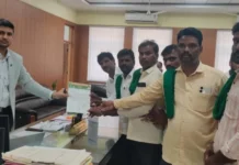 ಜಿಲ್ಲೆಯಲ್ಲಿ ರಸಗೊಬ್ಬರಗಳ ಕಾಳಸಂತೆ: ದುಬಾರಿ ಬೆಲೆಗೆ ಮಾರಾಟ ಆರೋಪಅಧಿಕಾರಿಗಳ ವಿರುದ್ಧ ಕ್ರಮಕ್ಕೆ ರೈತ ಸಂಘ ಮತ್ತು ಕಾರ್ಮಿಕ ಸೇನೆ ಒತ್ತಾಯ