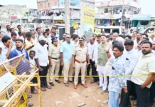 ದೇವದುರ್ಗ ದುರಂತ ಸ್ಥಳಕ್ಕೆ ಸಂಸದ ಜಿ. ಕುಮಾರ ನಾಯಕ ಭೇಟಿ