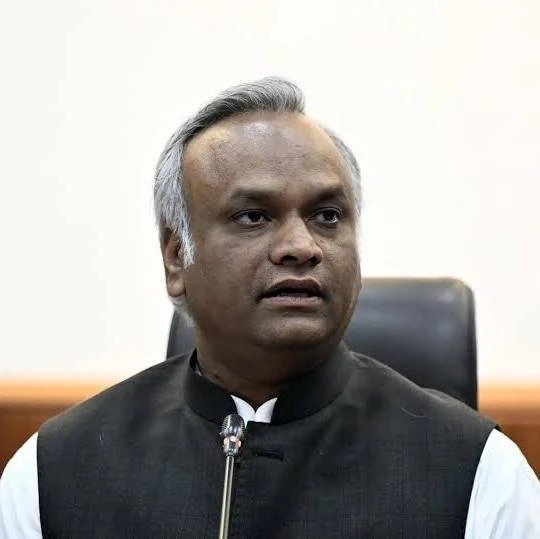 28priyank kharge