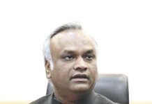 ಪಕ್ಷದ ಬಾಗಿಲು ಕಾದ ದಿನ ಮರೆಯಬಾರದು