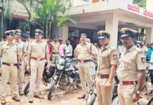 ನಂಬರ್ ಪ್ಲೇಟ್ ಇಲ್ಲದ ವಾಹನಗಳ ವಿರುದ್ಧ ಅಥಣಿ ಪೊಲೀಸರ ಕಾರ್ಯಾಚರಣೆ