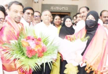 ಶೈಕ್ ಅಜ್ಮಲ್ ಅಹ್ಮದ್ ಗೋಲಾ ಮಹಾಪೌರರಾಗಿ ಮತ್ತು ಫರ್ಹಾನಾಜ್ ಉಪ ಮಹಾಪೌರರಾಗಿ ಆಯ್ಕೆ