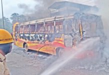 ಬ್ರಹ್ಮಾವರ: ಚಲಿಸುತ್ತಿದ್ದ ಖಾಸಗಿ ಬಸ್ಸಿನಲ್ಲಿ ಬೆಂಕಿ; ಸಮಯಪ್ರಜ್ಞೆಯಿಂದ ೭ ಪ್ರಯಾಣಿಕರು ಪಾರು
