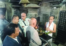 ಉಪ ಲೋಕಾಯುಕ್ತ ನ್ಯಾಯಮೂರ್ತಿಗಳಿಂದ ವೀರ ನಾರಾಯಣ ದರ್ಶನ