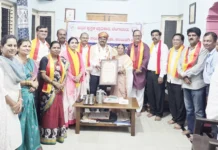 ಪುಸ್ತಕ ಓದುವ ಹವ್ಯಾಸ ಬೆಳೆಸಿಕೊಳ್ಳಿ: ಪ್ರಭಾಕರ ಜೋಶಿ