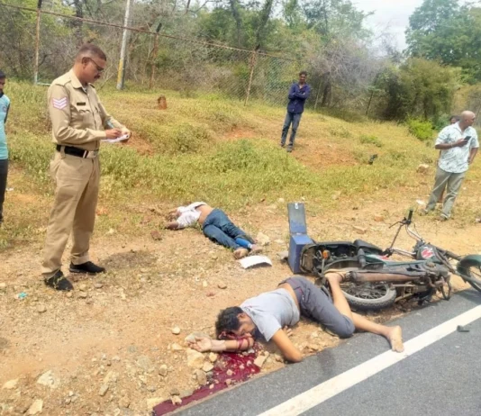 ಪಿಕಪ್ ವಾಹನ, ಬೈಕ್ ಮುಖಾಮುಖಿ ಡಿಕ್ಕಿ ಬೈಕ್ ಸವಾರರು ಸಾವು