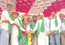 ಆರ್ಥಿಕವಾಗಿ ಉಳ್ಳವರು ರೈತರ ಧ್ವನಿಯಾಗಿ ನಿಲ್ಲಬೇಕು: ದೊಡ್ಡಸ್ವಾಮೇಗೌಡ