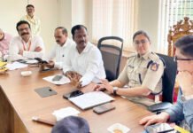 ೨೧ ವರ್ಷದೊಳಗಿನವರಿಗೆ ಸಿಗರೇಟ್ ಮಾರುವಂತಿಲ್ಲ: ನಿರಂತರ ತಪಾಸಣೆಗೆ ಎಡಿಸಿ ಸೂಚನೆ