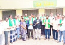 ರೈತರ ಸಾಲ ಮನ್ನಾ, ಪ್ರತಿ ಲೀ. ಹಾಲಿಗೆ 50 ನೀಡಲು ಆಗ್ರಹ: ಅಂಚೆ ಚಳುವಳಿಗೆ ಕರೆ