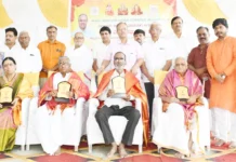 ಬ್ರಾಹ್ಮಣರು ಮತಭೇದ ಮರೆತು ಒಗ್ಗಟ್ಟಾಗಬೇಕು
