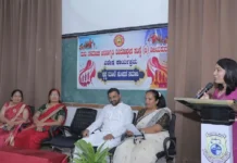 ಸ್ವಸ್ಥ ಮಹಿಳೆ-ಸುಂದರ ಸಮಾಜ: ಆರೋಗ್ಯ ಜಾಗೃತಿಗೆ ವಿದ್ಯಾರ್ಥಿನಿಯರಿಗೆ ಉಚಿತ ಸ್ಯಾನಿಟರಿ ಪ್ಯಾಡ್ ವಿತರಣೆ