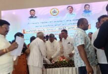 ವಿವಿಧ ಇಲಾಖೆಗಳಿಂದ ಅರ್ಹ ಫಲಾನುಭವಿಗಳಿಗೆ ಸವಲತ್ತುಗಳ ವಿತರಣೆ