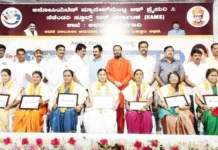 ಶಿಕ್ಷಕರು ಬುದ್ಧಿ ಜೊತೆಗೆ ಹೃದಯವಂತ ಮಕ್ಕಳನ್ನು ಬೆಳೆಸಲಿ : ಸಾಹಿತಿ ಅಶೋಕ ಹಂಚಲಿ