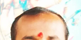 ಮಂತ್ರಿಗಳ ಹಿಂಬಾಲಕರಾದ ಸರ್ಕಾರಿ ನೌಕರರು ?ಮಂತ್ರಿಗಳೇ ನೌಕರಿಗೆ ಚಕ್ಕರ್ ಹೊಡೆದು ನಿಮ್ಮ ಹಿಂದೆ ಓಡಾಟನಡೆಸುವ ನೌಕರರಿಗೆ ಯಾವ ಶಿಕ್ಷೆ ?