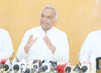 ಕುಮಾರಸ್ವಾಮಿಗೆ ಮಾಡೋಕೆ ಕೆಲಸ ಇಲ್ಲ: ಸಚಿವ ಪ್ರಿಯಾಂಕ್ ಖರ್ಗೆ