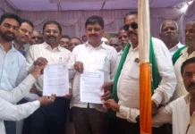 ಪರಿಹಾರ ನೀಡಲು ಆಗ್ರಹ
