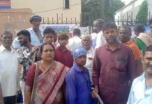 ಆದರ್ ತಿದ್ದುಪಡಿಗಾಗಿ ಅಹೋರಾತ್ರಿ ಸಾರ್ವಜನಿಕರ ಪರದಾಟ
