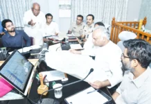 ಭೀಮೆಗೆ ನಿಯಮಿತ ನೀರು ಹಂಚಿಕೆ:ಅಧ್ಯಯನಕ್ಕೆ ಅಧಿಕಾರಿಗಳ ತಂಡ ರಚನೆಗೆ ಸಚಿವ ಪ್ರಿಯಾಂಕ್ ಖರ್ಗೆ ಸೂಚನೆ