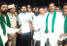 ಸೇಡಂ ತಾಲೂಕಾ ಬರಪೀಡಿತ ಘೋಷಣೆಗೆ ರೈತರ ಬೃಹತ್ ಪ್ರತಿಭಟನೆ: 12 ತಾಸು ರಾಜ್ಯ ಹೆದ್ದಾರಿ ಸ್ತಬ್ಧ, ರಾತ್ರಿ 12ಕ್ಕೆ ಮನವಿ ಸ್ವೀಕರಿಸಿದ ಜಿಲ್ಲಾಧಿಕಾರಿ ಇಕ್ರಮ್ ಶರೀಫ್
