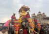 ಅಂಬಾರಿ ಹೊತ್ತು ಸಾಗಿದ ಕ್ಯಾಪ್ಟನ್ ಪ್ರಶಾಂತ: ಜಂಬೂಸವಾರಿ ನೋಡಿ ಕಣ್ತುಂಬಿಕೊಂಡ ಜನರು