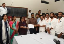 ಈಶಾನ್ಯ ಶಿಕ್ಷಕರ ಕ್ಷೇತ್ರ ಚುನಾವಣೆ;ಪ್ರಥಮ ಪ್ರಾಶಸ್ತ್ಯ ಮತ ಎಣಿಕೆಯಲ್ಲಿಯೆ ಬಿ.ಜೆ.ಪಿ. ಅಭ್ಯರ್ಥಿ ಶಶೀಲ್ ಜಿ. ನಮೋಶಿ ಗೆಲುವು