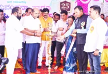 ಮಕ್ಕಳ ಭವಿಷ್ಯ ರೂಪಿಸುವಲ್ಲಿ ಗುರುವಿನ ಪಾತ್ರ ಶ್ರೇಷ್ಠ: ಬಂಡೆಪ್ಪ ಖಾಶೆಂಪೂರ