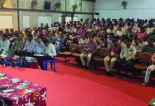 ಬ್ಯಾಲೆಟ್ ಪೇಪರ್ ನಿರ್ವಹಣೆಯಲ್ಲಿ ಎಚ್ಚರಿಕೆ ವಹಿಸಿ