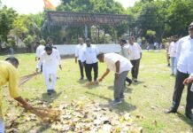 ಬಿಜೆಪಿಯಿಂದ ಪಾರ್ಕ್ ಸ್ವಚ್ಚತೆ