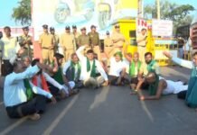 ಉತ್ತರ ಕರ್ನಾಟಕದ ಹಲವು ಜಿಲ್ಲೆಗಳಲ್ಲಿ ಬಂದ್ ಬಿಸಿ; ರಸ್ತೆ ತಡೆ, ಪ್ರತಿಭಟನಾಕಾರರು ವಶಕ್ಕೆ