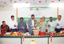 ಸಾಹಿತಿ,ವಿಮರ್ಶಕ ಆತ್ಮವಿಮರ್ಶೆಯೊಂದಿಗೆ ಸಮಾಜದ ಆಗುಹೋಗು ವಿಮರ್ಶಿಸಬೇಕು